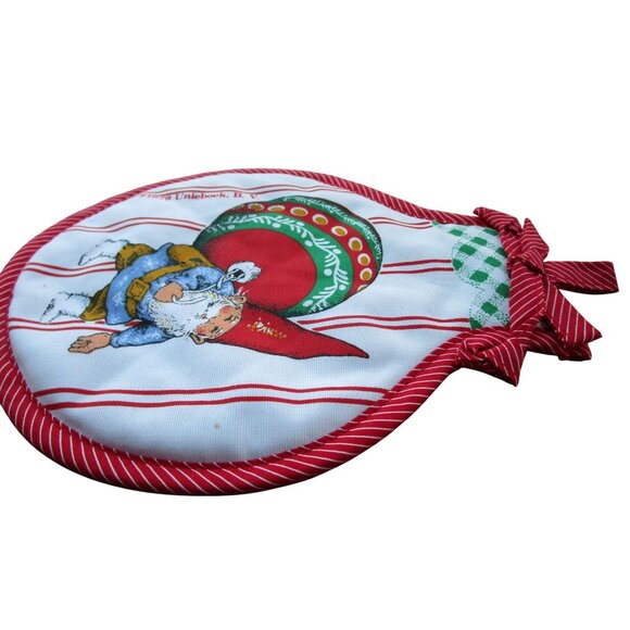 Vintage 1979 Unieboek B.V. Gnome Design Quilted Pot Holder - Picture 10 of 12